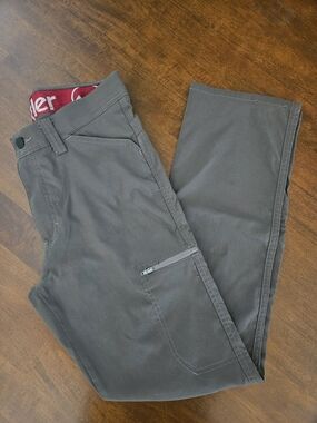 EUC Men's Wrangler All Terrain Cargo Pant